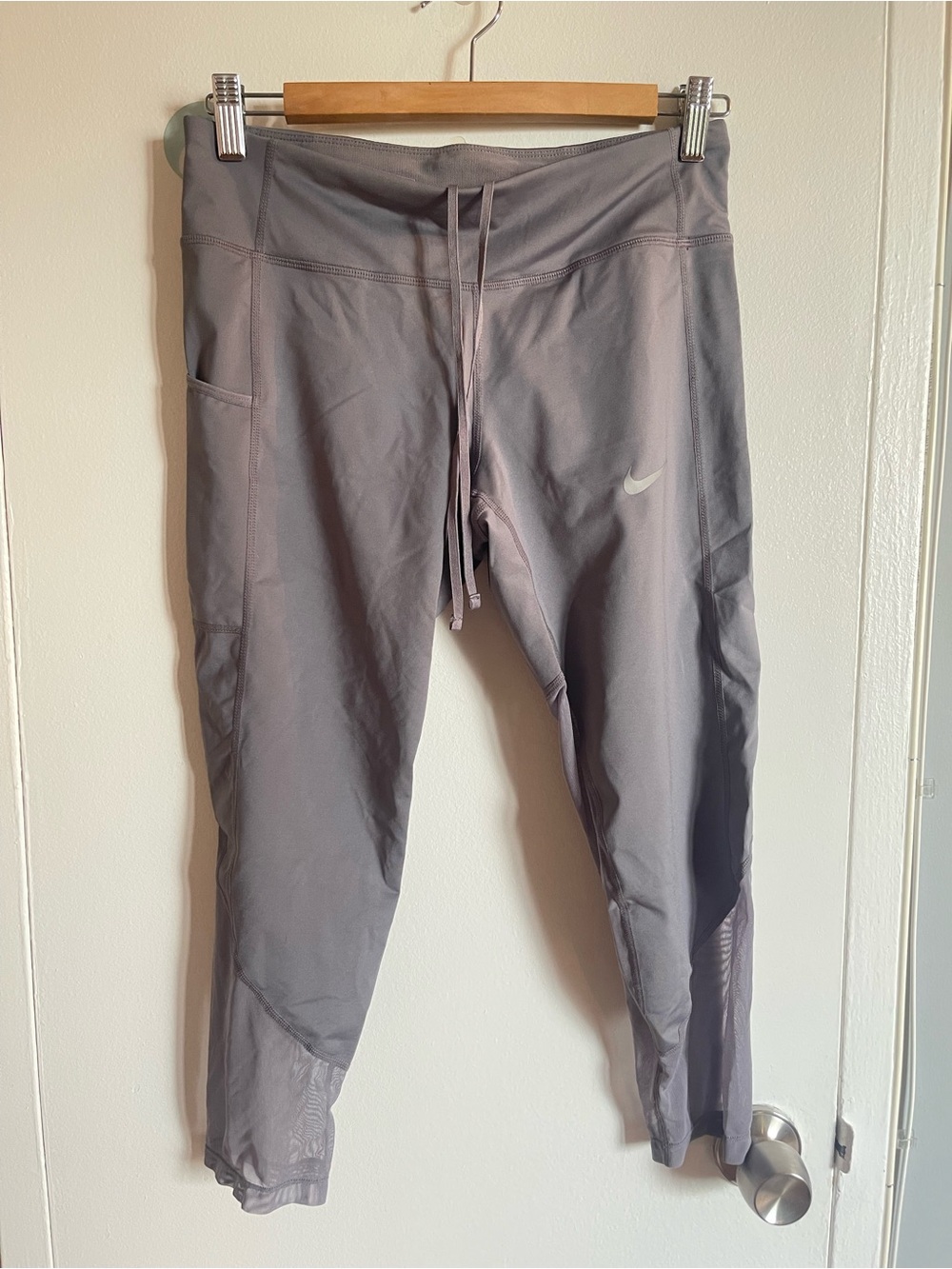 Nwot Womens Nike Dri Fit Power Racer Mesh-Trimmed Cropped Leggings Gray Size M